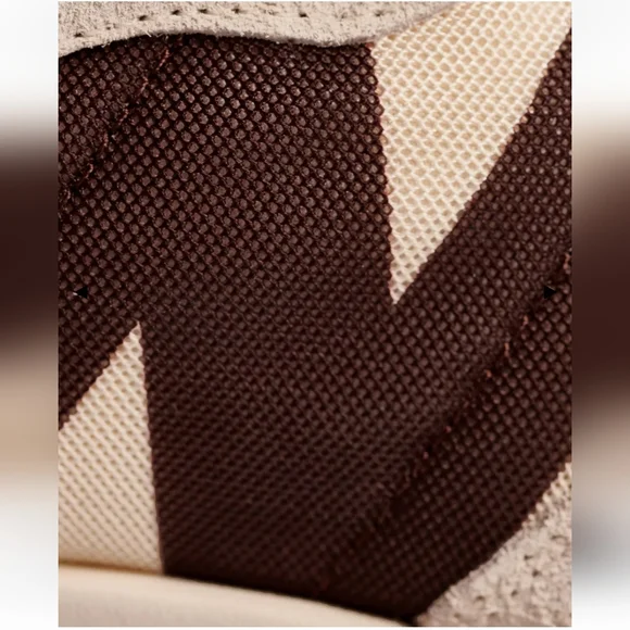 New Balance 327 Size 9 Sneakers Unisex - Picture 7 of 10